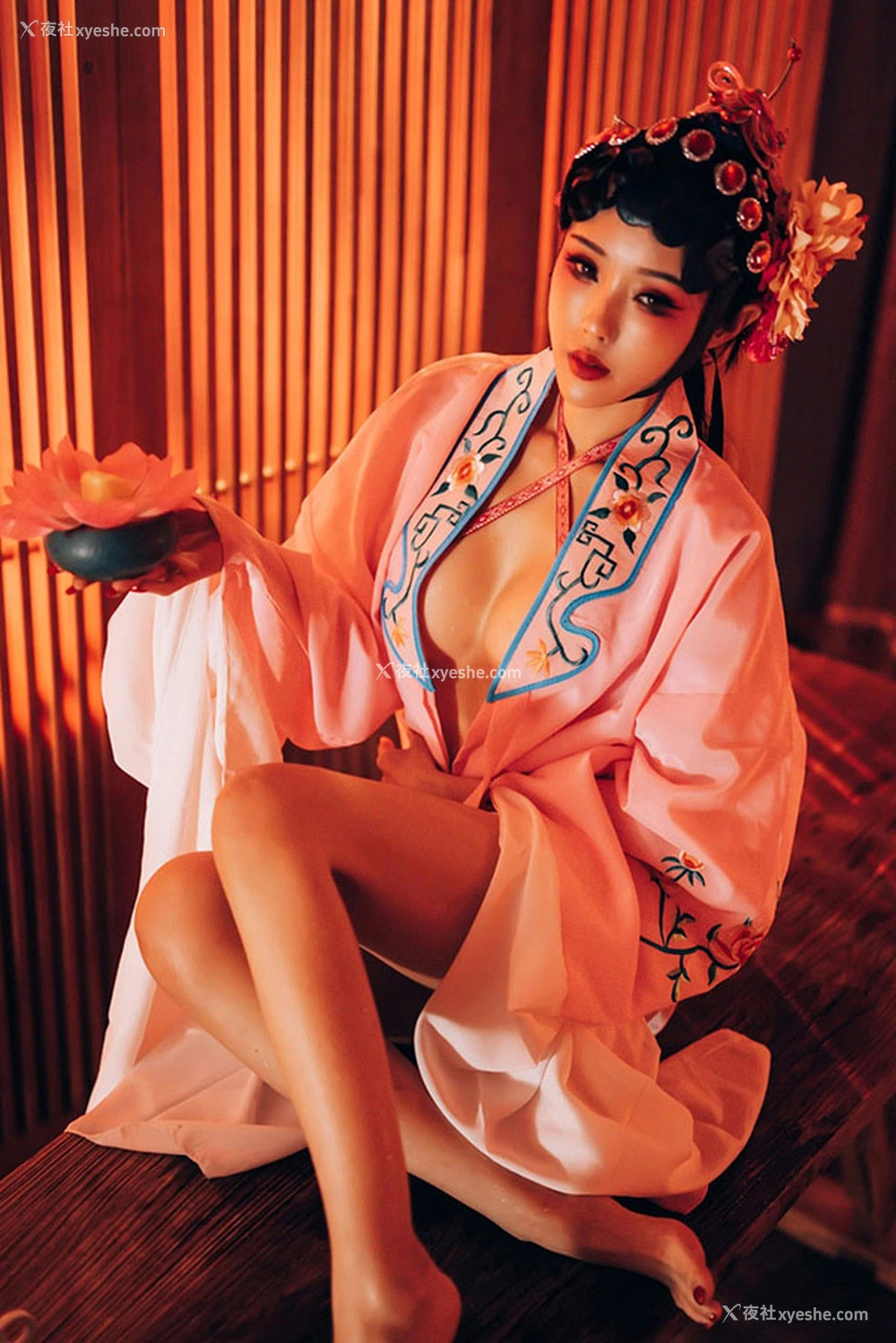 1P - 福利姬钛合金TiTi 潘金莲戏曲版