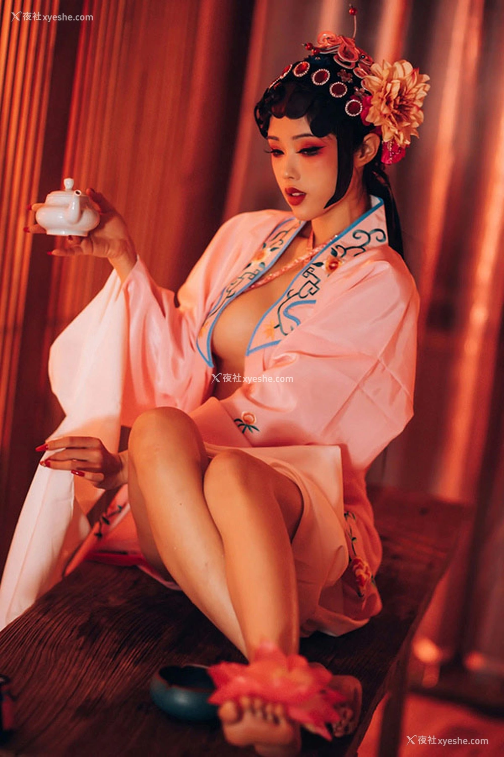 1P - 福利姬钛合金TiTi 潘金莲戏曲版