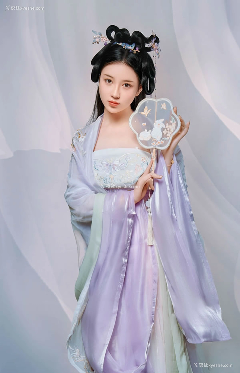 1P - 极品女神年年 – 春日无边光景在眉际