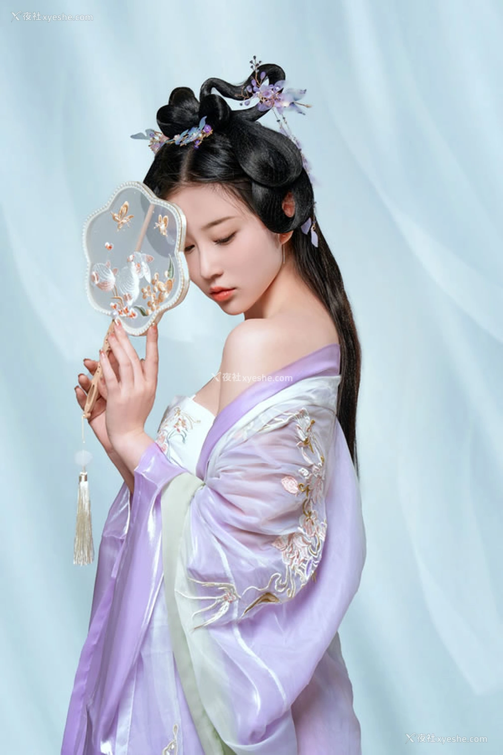 1P - 极品女神年年 – 春日无边光景在眉际