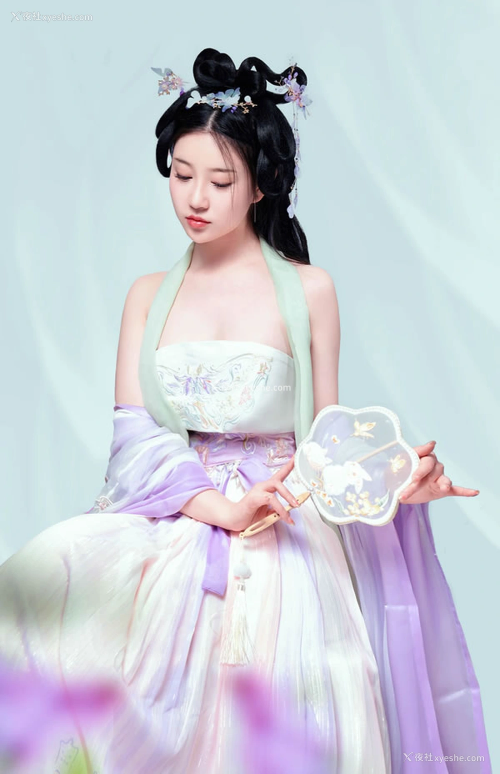 1P - 极品女神年年 – 春日无边光景在眉际
