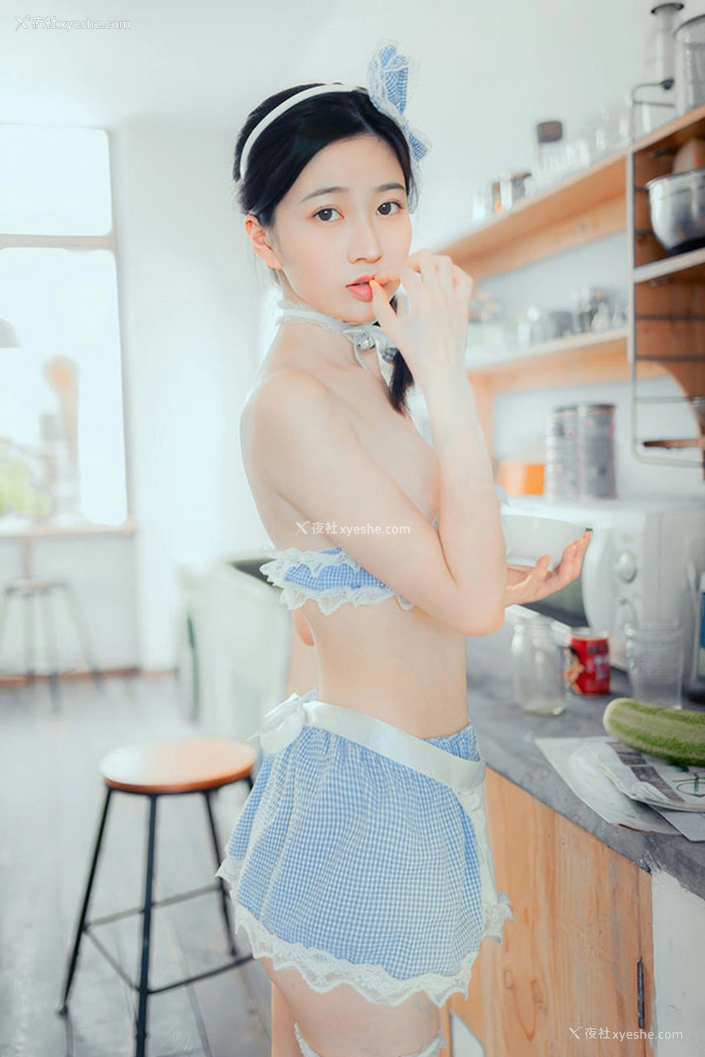 1P - 极品女神年年 厨娘无圣光唯美图集