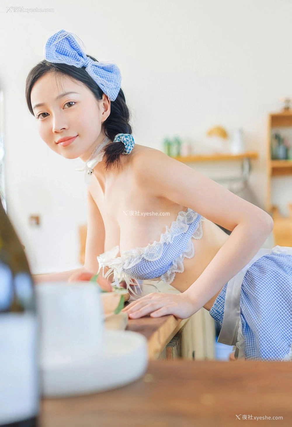 1P - 极品女神年年 厨娘无圣光唯美图集