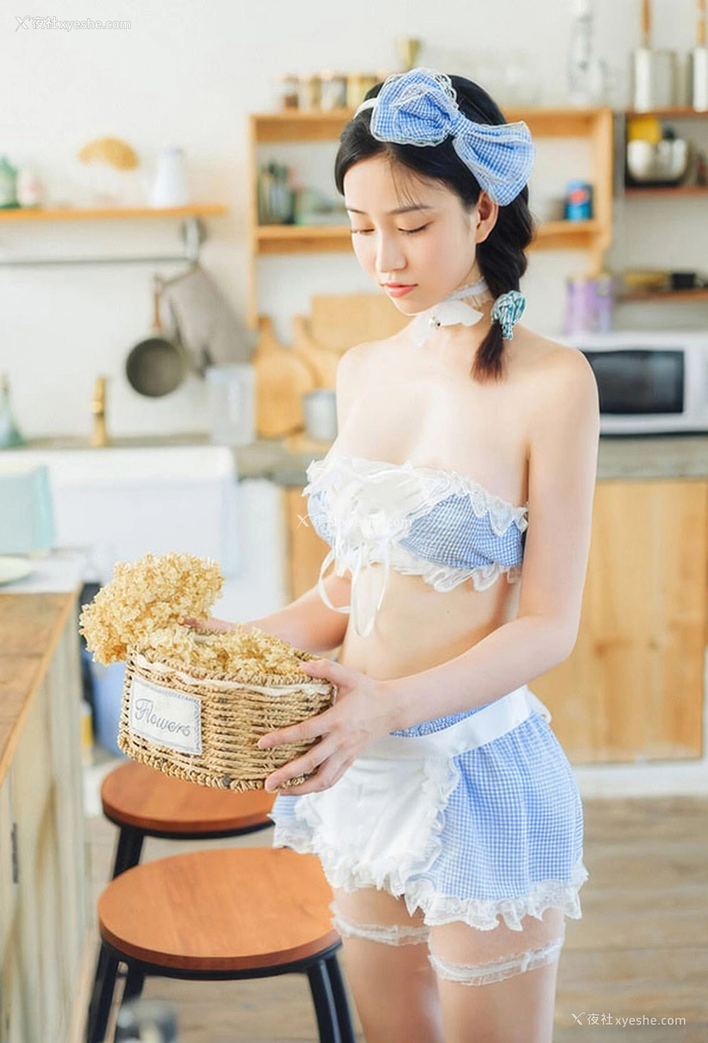 1P - 极品女神年年 厨娘无圣光唯美图集
