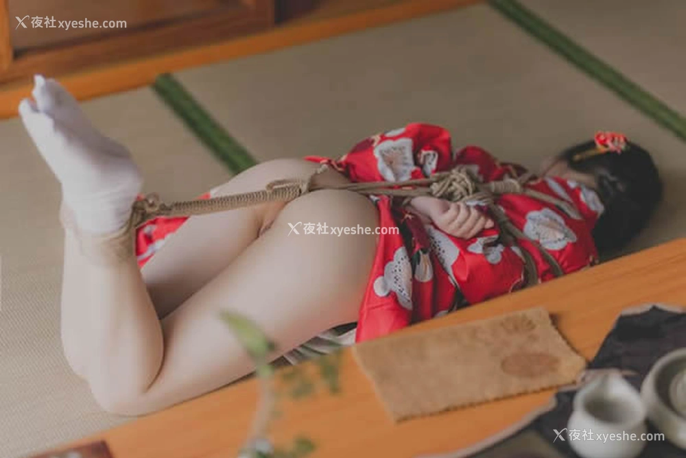 1P - 极品柚木之和服MM无圣光SM捆绑大胆人体艺术套图写真