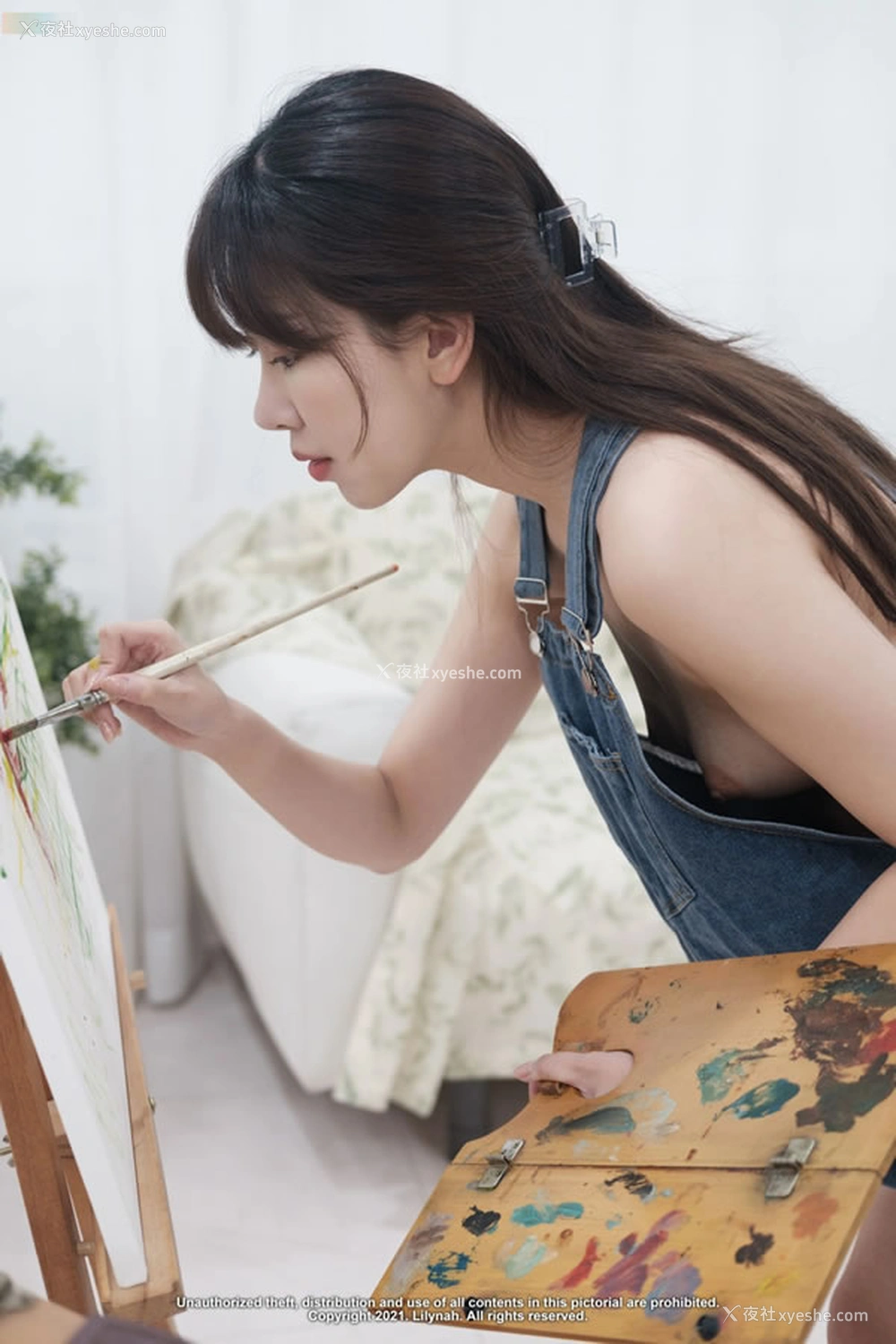1P - 画室里的真空背带裙女孩Shaany无圣光图集