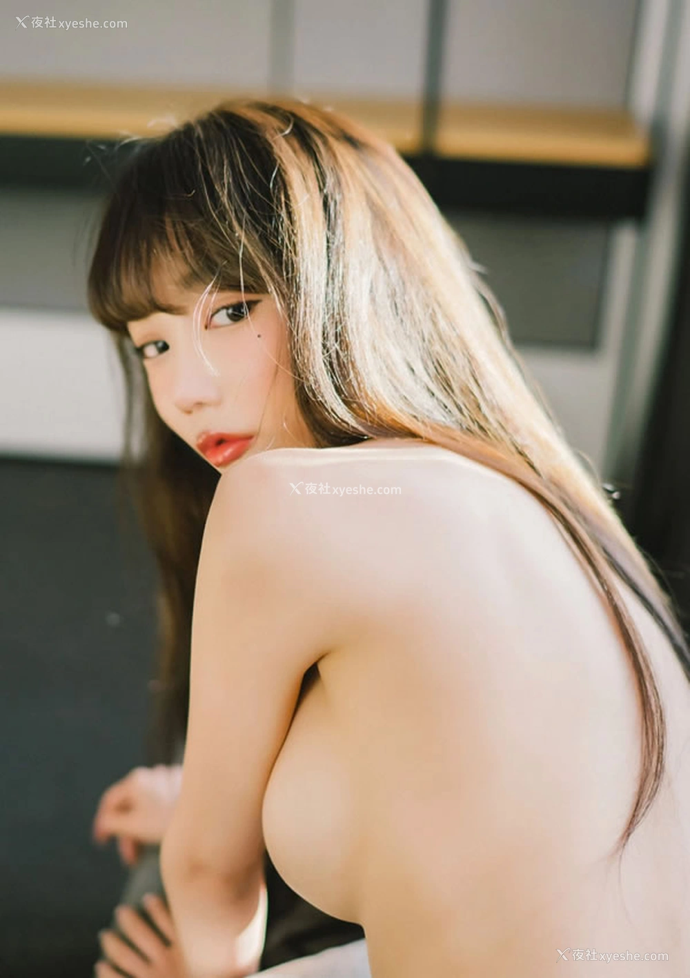 1P - 美女Jucy黑色蕾丝情趣衣无圣光图集