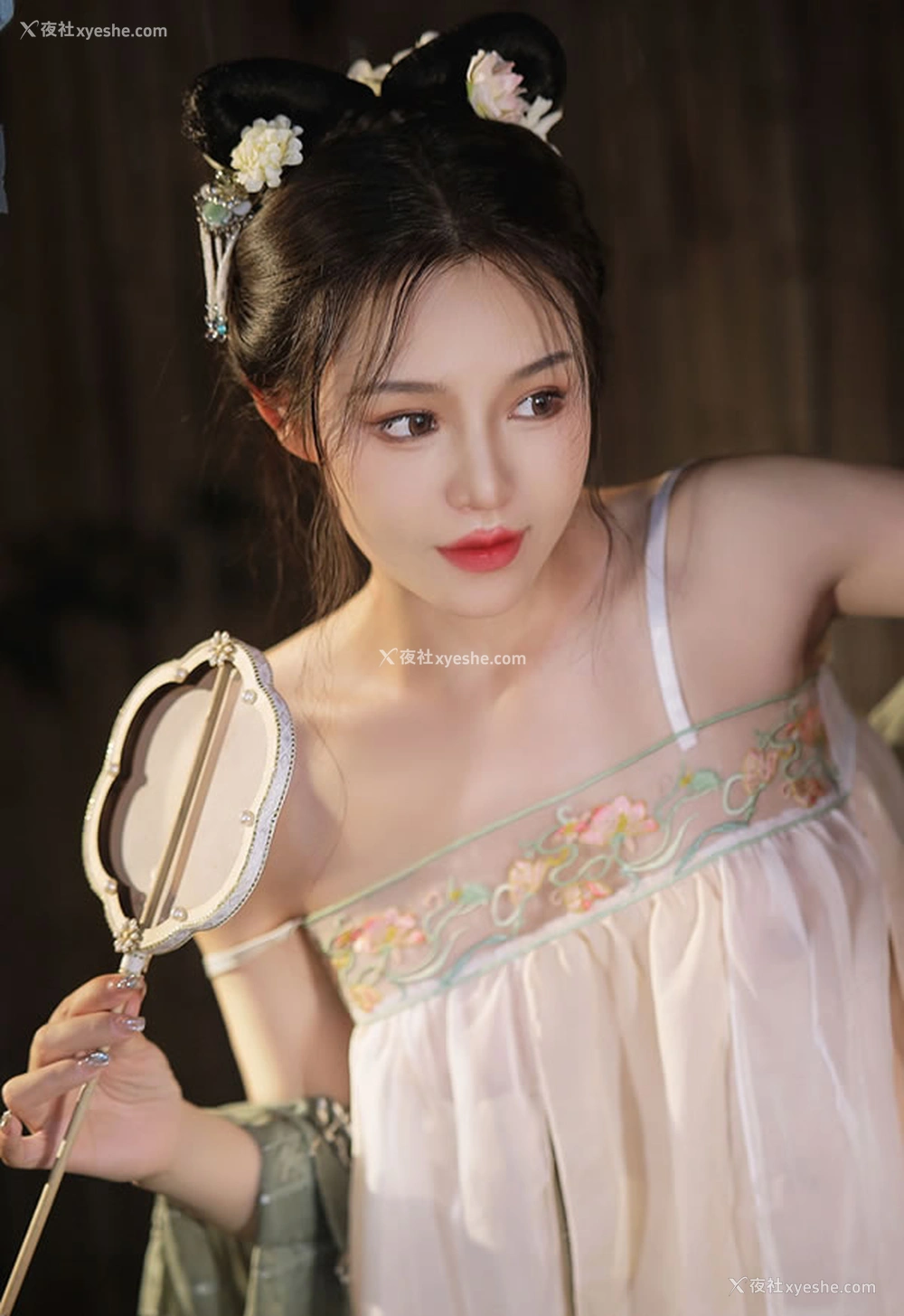 1P - 福利姬桃暖酱古风仕女妖娆怀玉