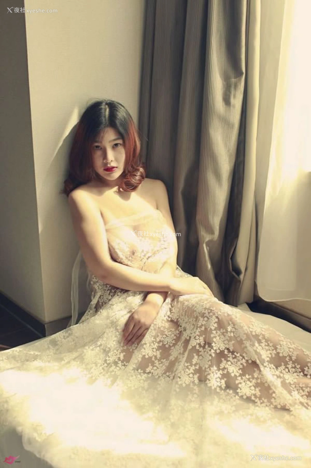 1P - 极品大胸美女白纱闫盼盼白纱无圣光人体套图