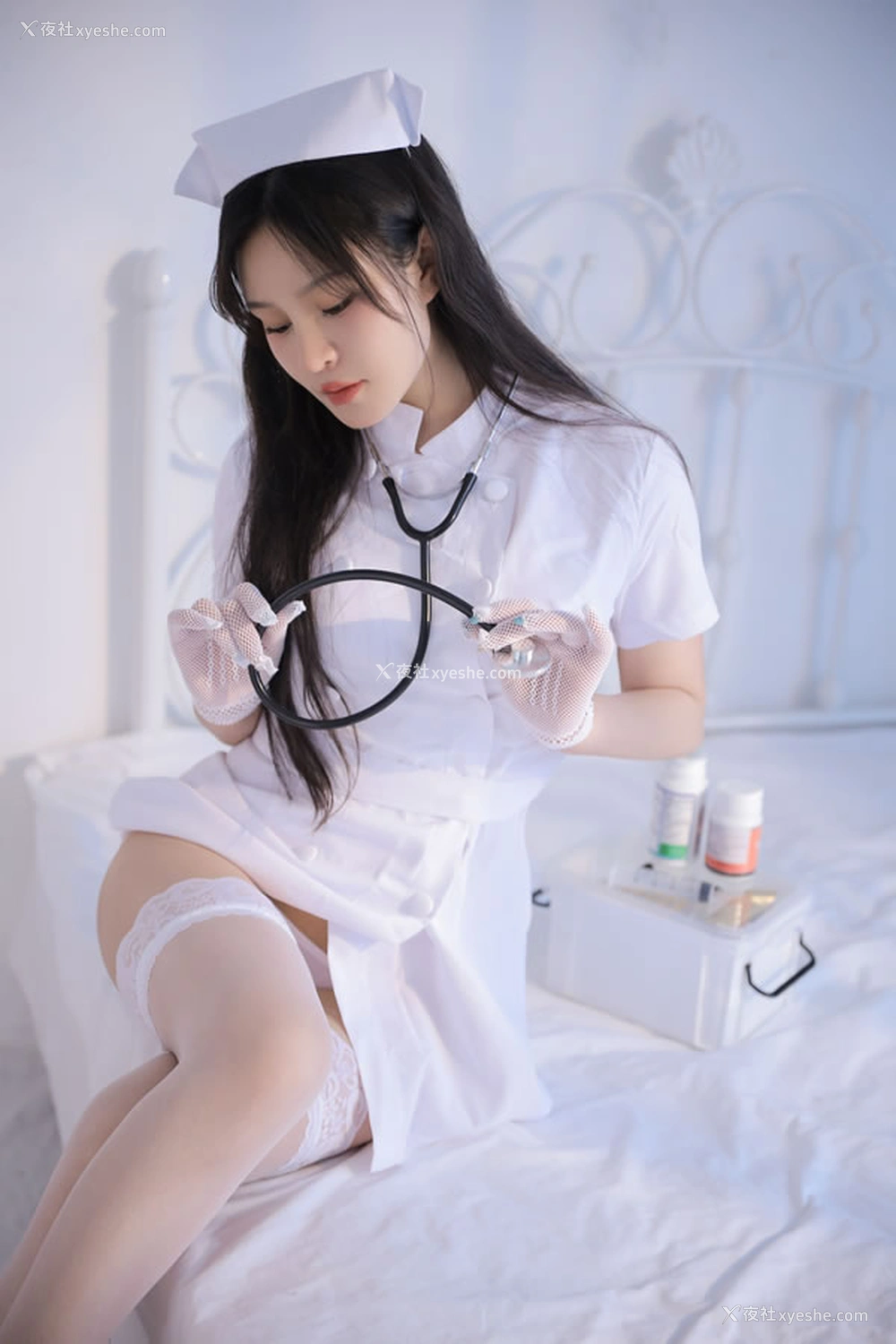 1P - 福利姬桃暖酱 – 漂亮的护士小姐