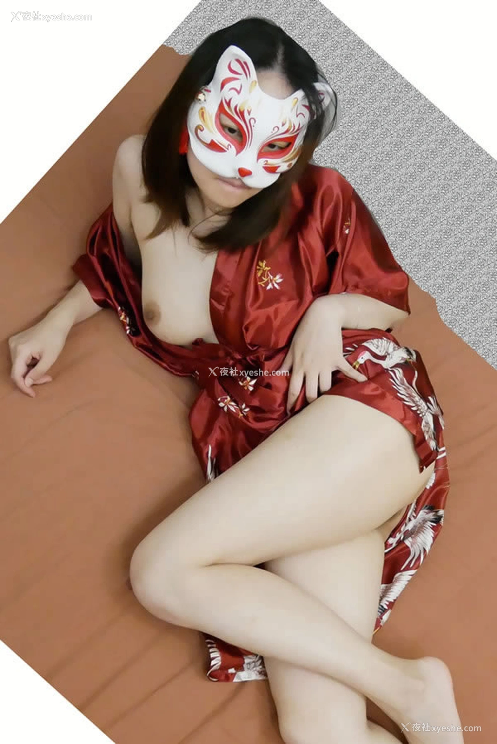 1P - 猫脸面具小美女居家私拍无圣光人体合辑