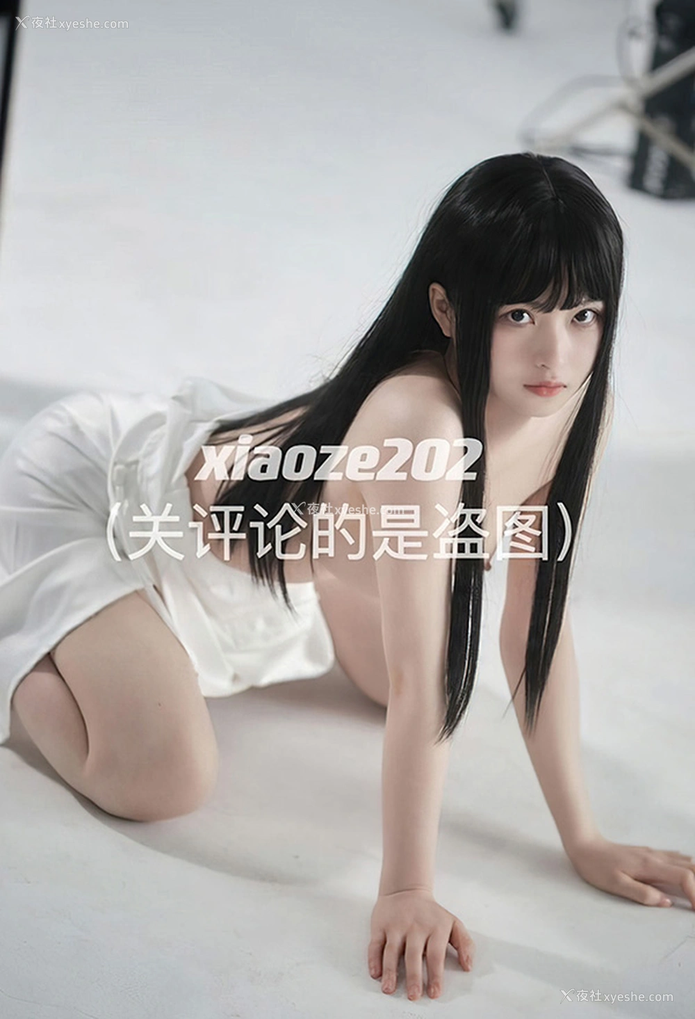 1P - 极品美女xiaoze慵懒午后 小树林唯美合集