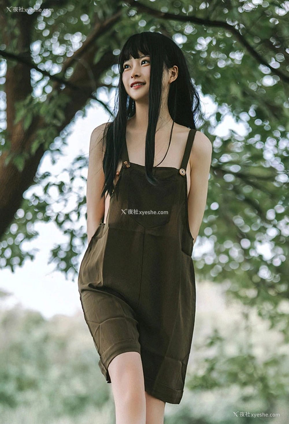 1P - 极品美女xiaoze慵懒午后 小树林唯美合集