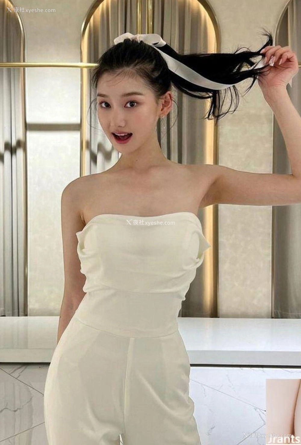 1P - 网络收集各美女私拍福利2024人体图集6