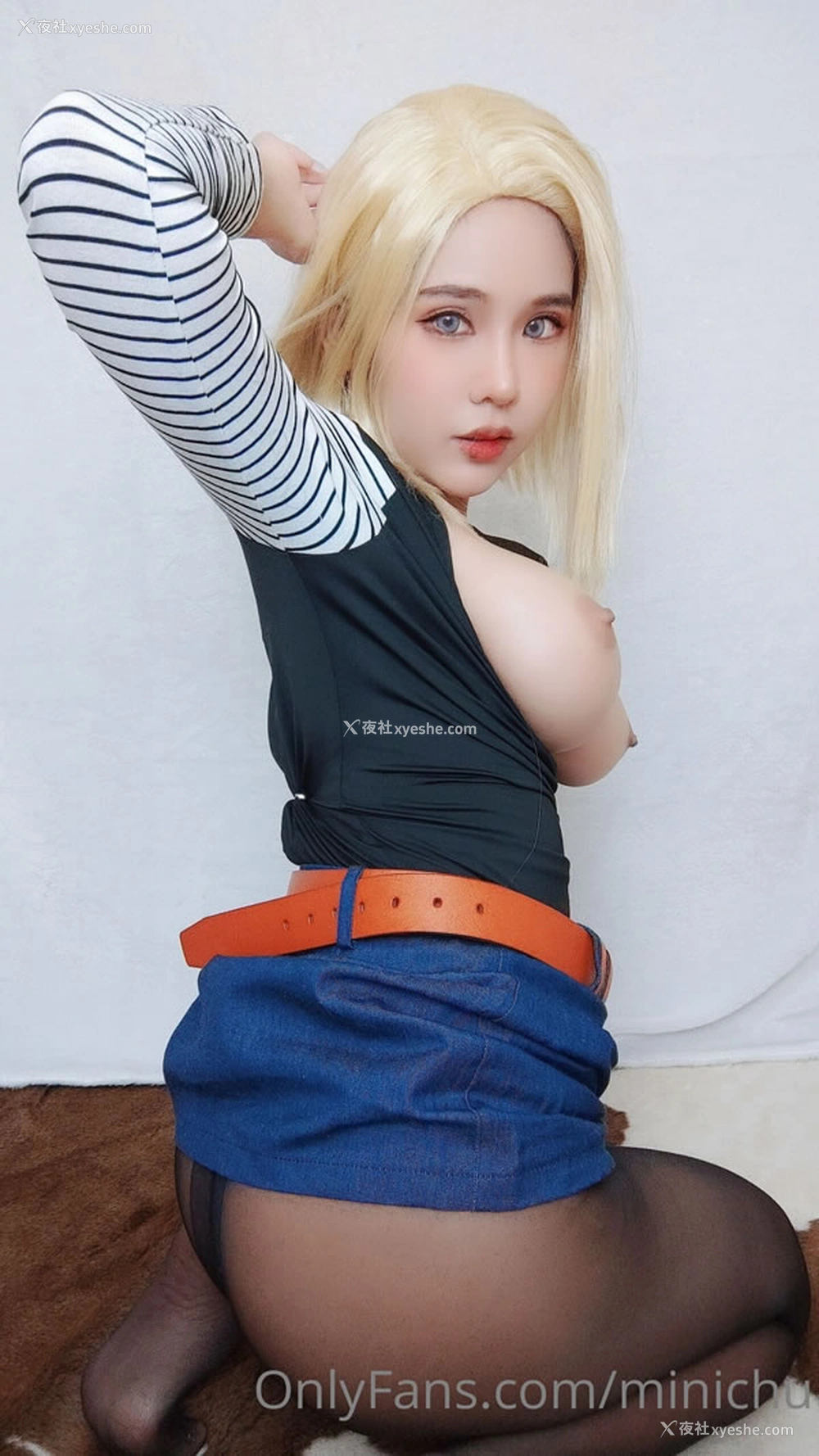 1P - 丰满美女Minichu胸夹水晶球无圣光图集