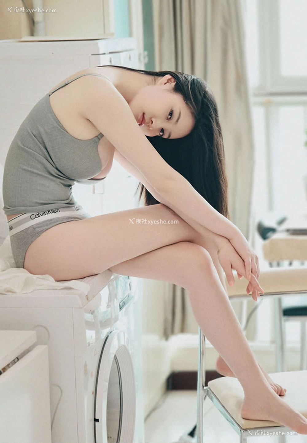 1P - 极品女神年年 – 洗衣房无圣光唯美图集