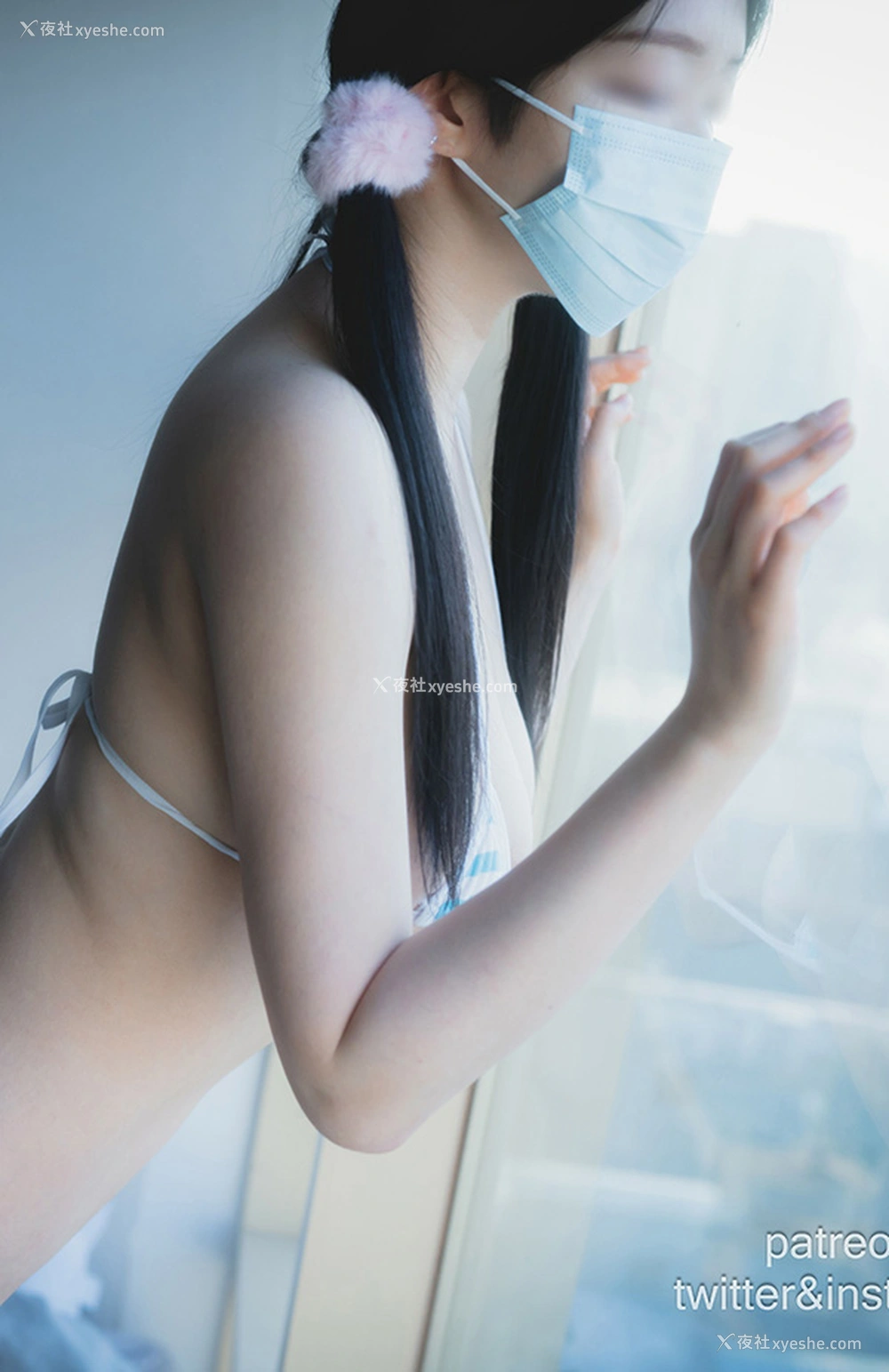 1P - Shojo出品极品爆乳美女之蓝白条纹比基尼