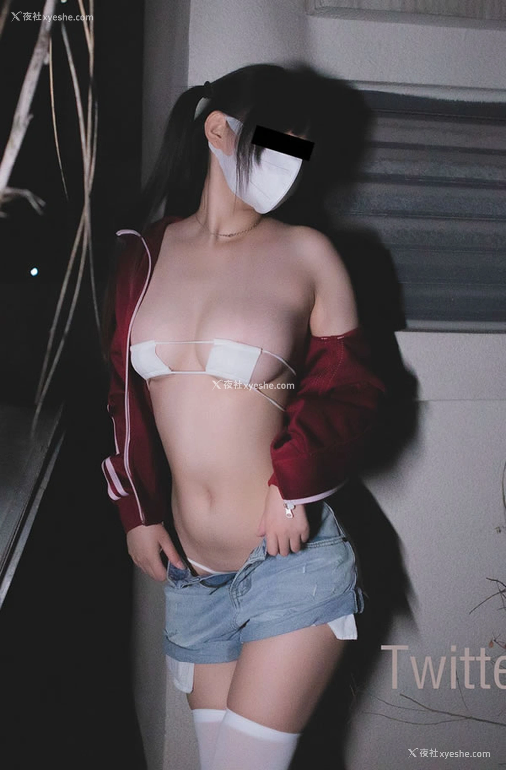 1P - 福利姬狍崽饭 – 酒红色外套深夜露出2