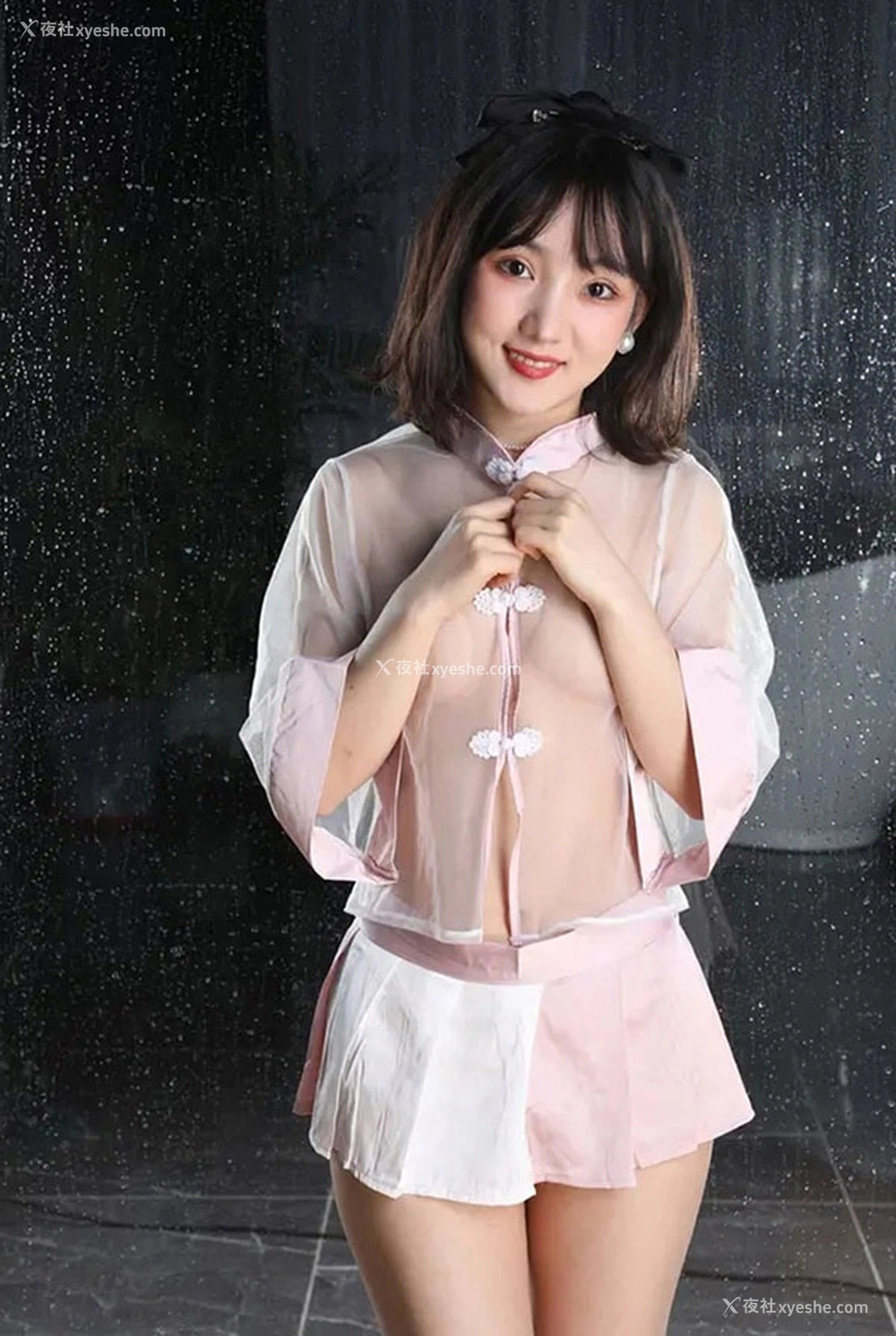 1P - 行色美女小可爱尺度人体棚拍套图