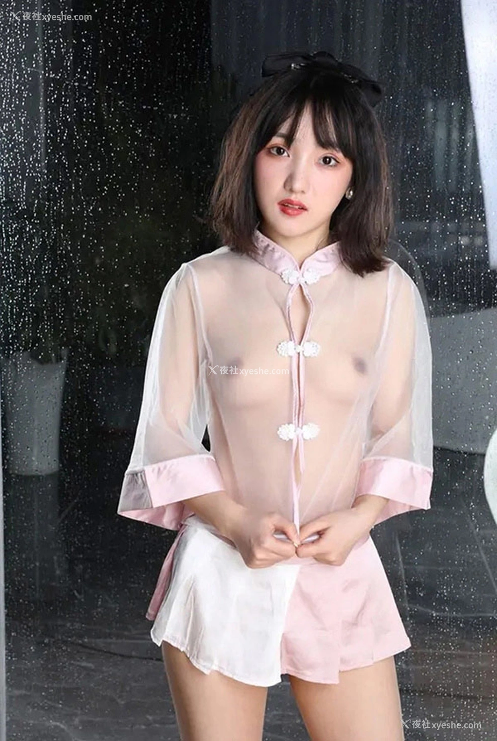 1P - 行色美女小可爱尺度人体棚拍套图