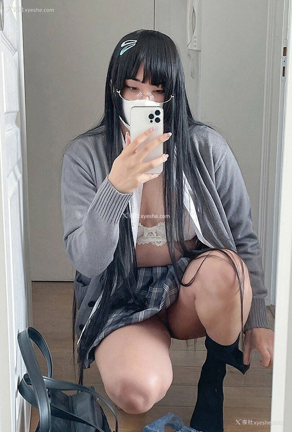 1P - 肥臀网红@ggsonlyxx 尺度私拍合集2