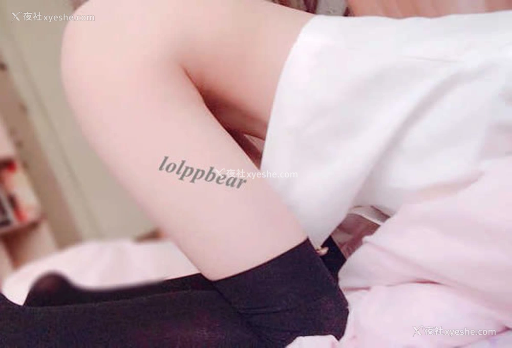 1P - 推上女神调教露出写真合集2