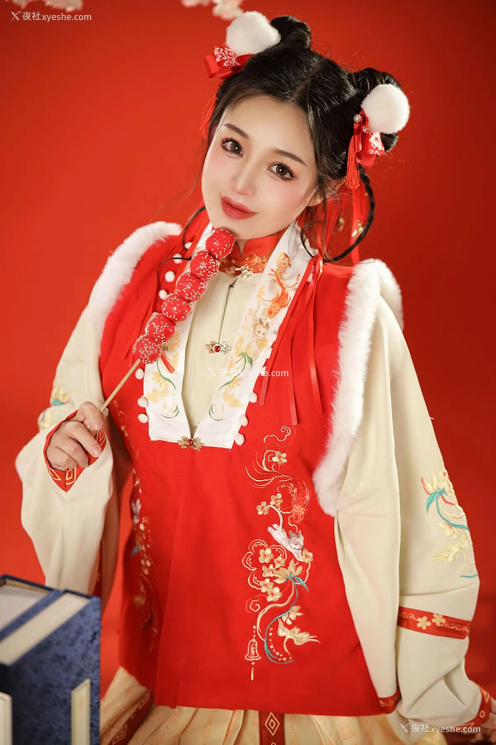 1P - 极品福利姬桃暖酱-兔年唯美尺度图集