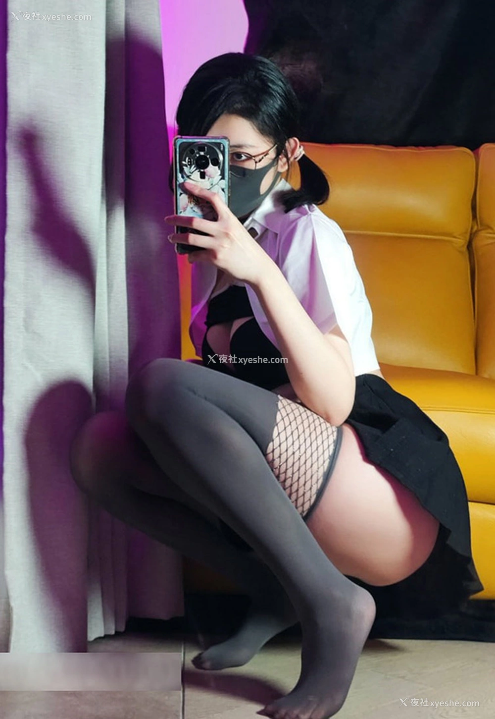 1P - 福利姬Naimi奶咪奶味小咪 黑丝白丝JK制服