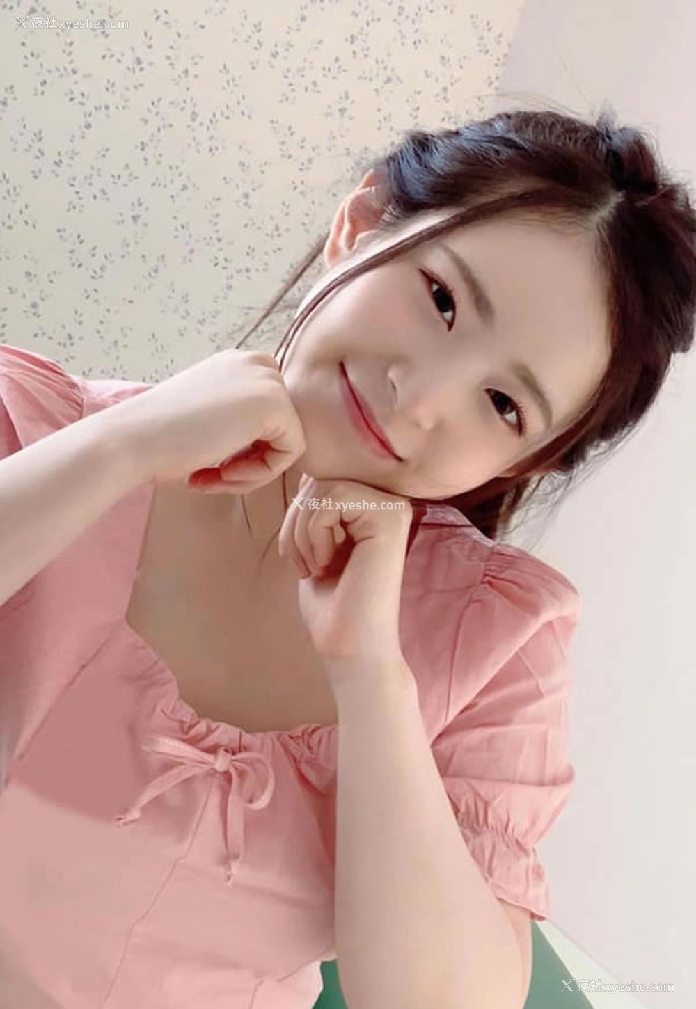 1P - 清新小美女私拍无圣光人体合集