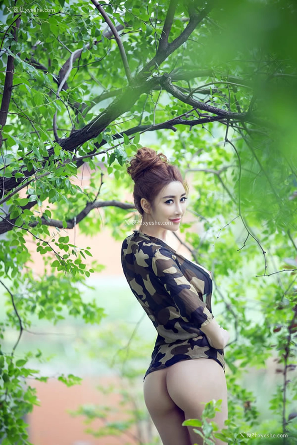 1P - Tuigirl推女郎陆瓷2无圣光叉肉串人体艺术写真娇艳肌肤若凝脂