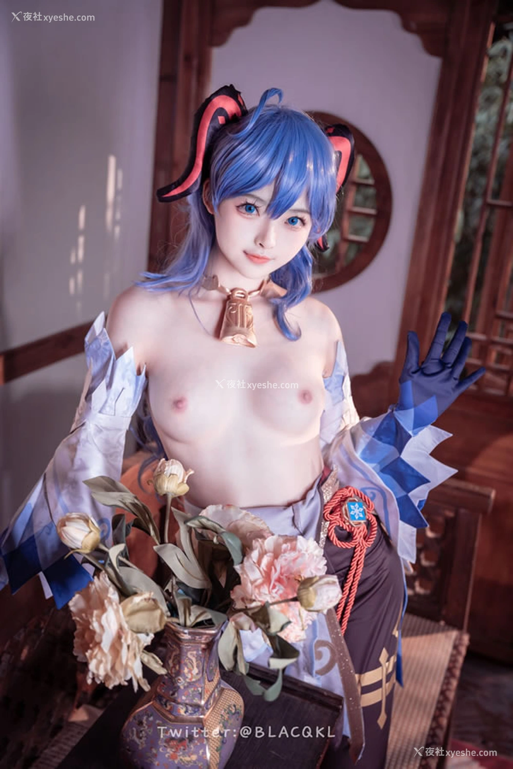 1P - 福利姬白莉爱吃巧克力 – 甘雨