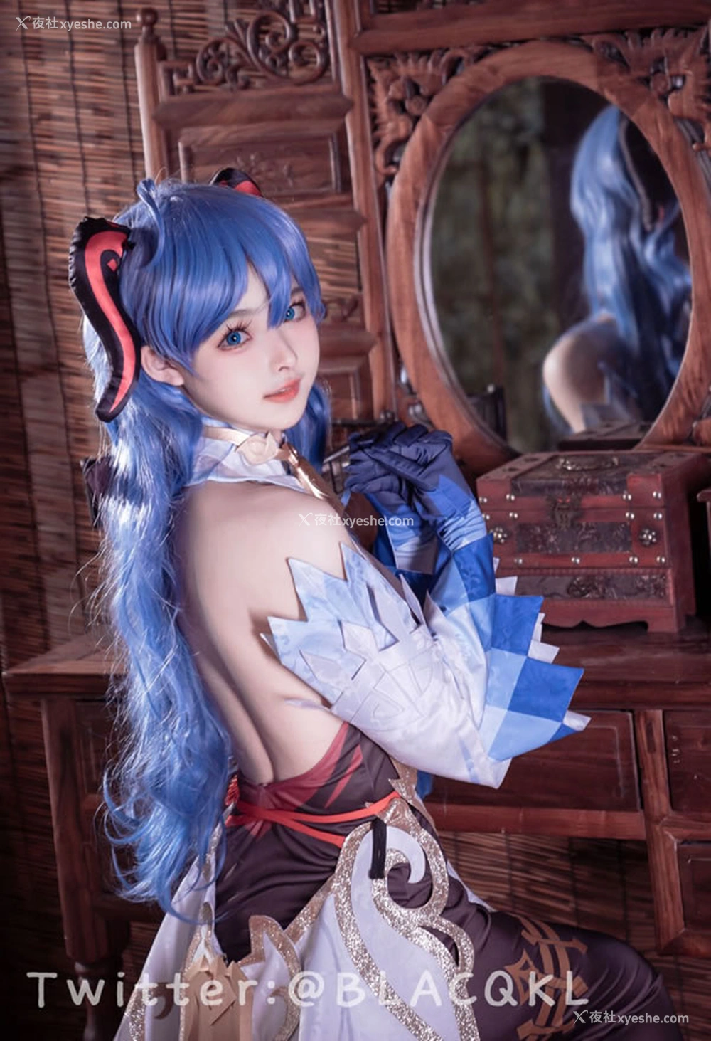 1P - 福利姬白莉爱吃巧克力 – 甘雨