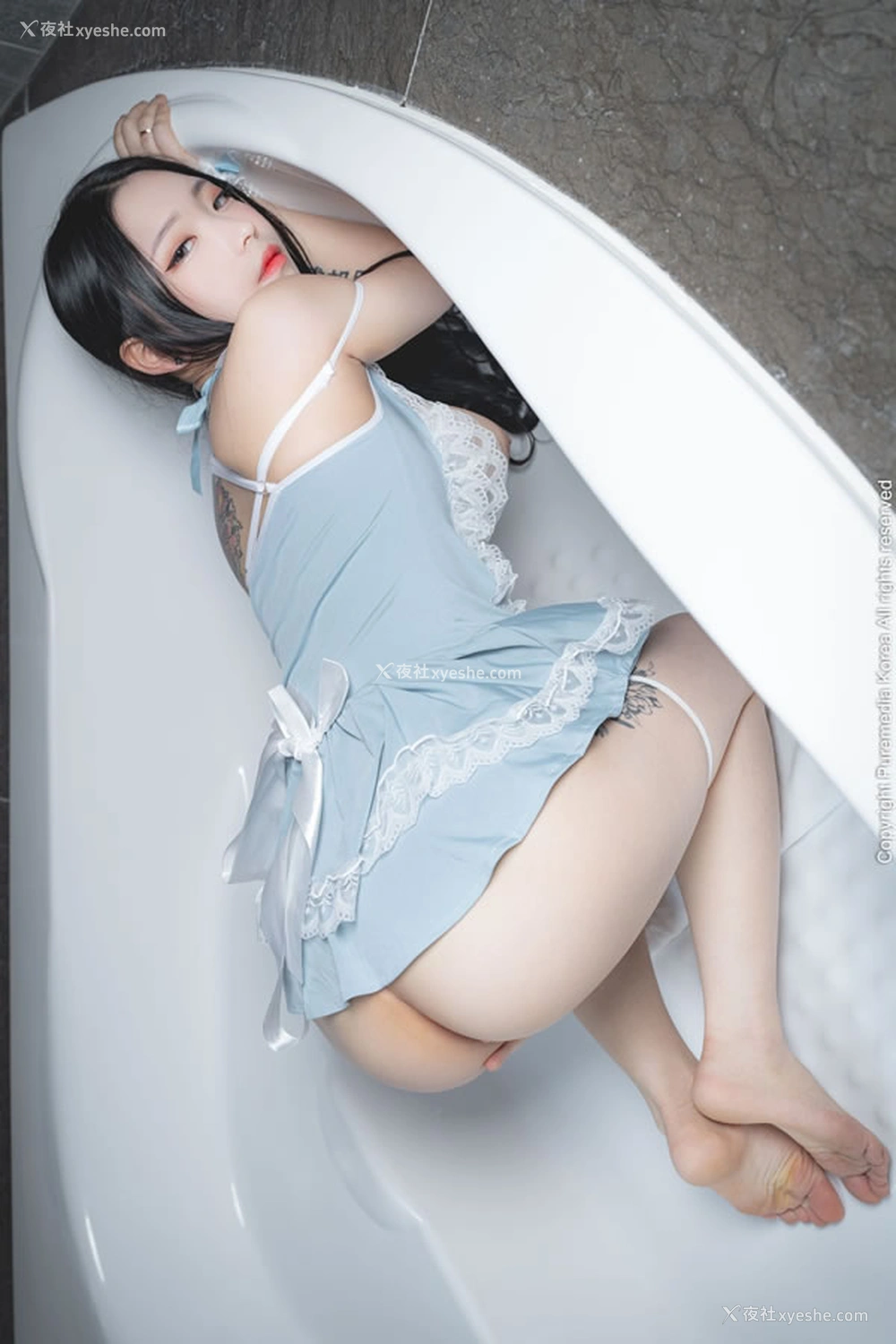 1P - 美丽小姐姐Yeon Hwa湖蓝女仆装无圣光图集