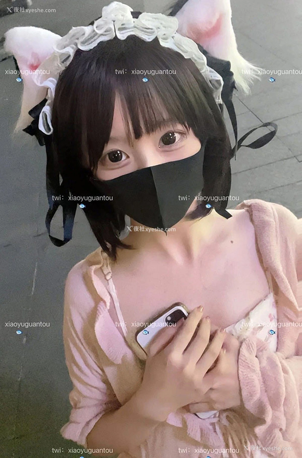 1P - 推特美女可爱小鱼罐头居家尺度私拍合集