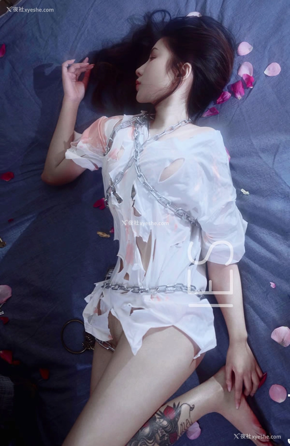 1P - 高端摄影师玫瑰娅幺幺茶 – 超唯美SM