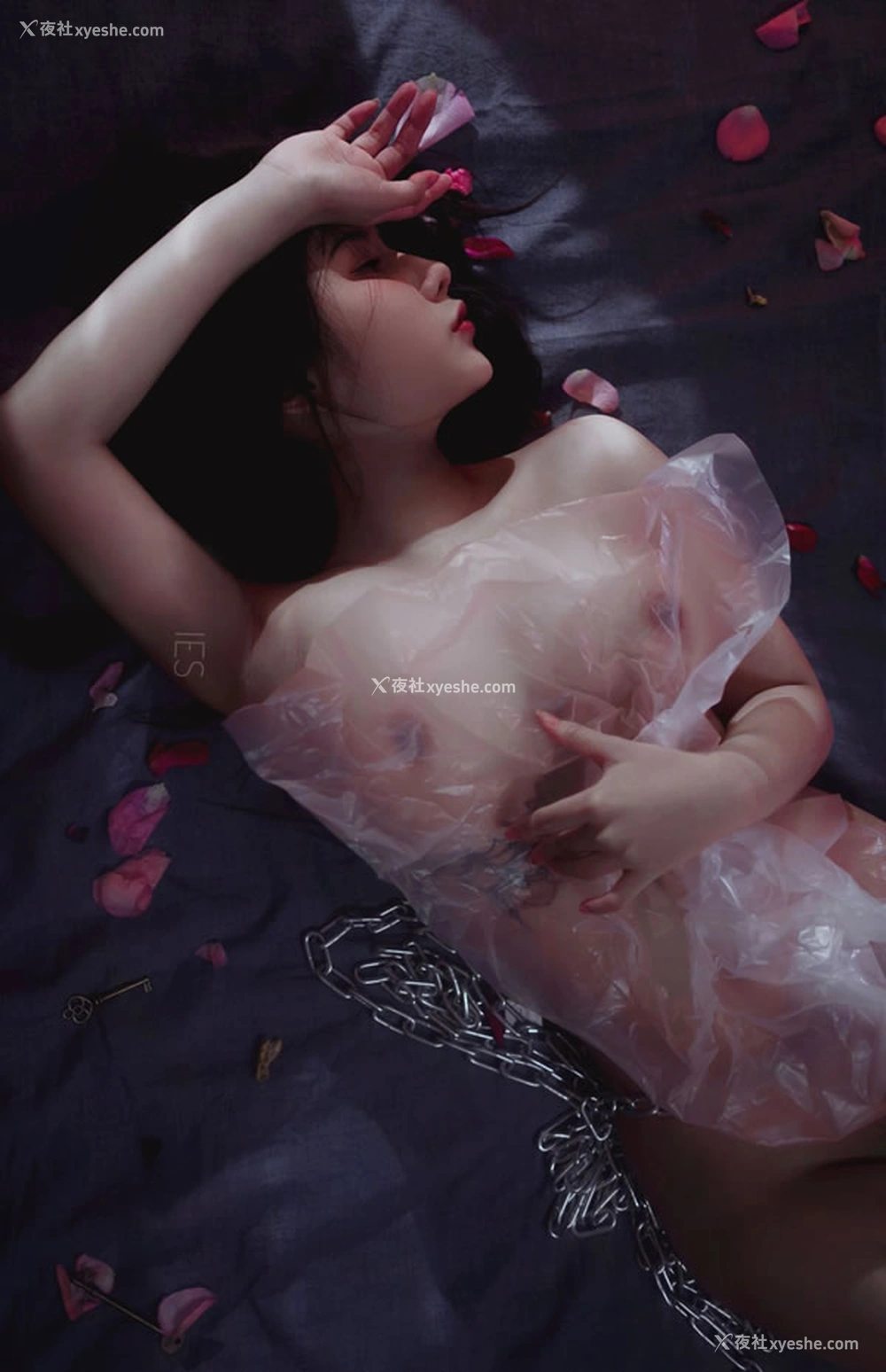 1P - 高端摄影师玫瑰娅幺幺茶 – 超唯美SM