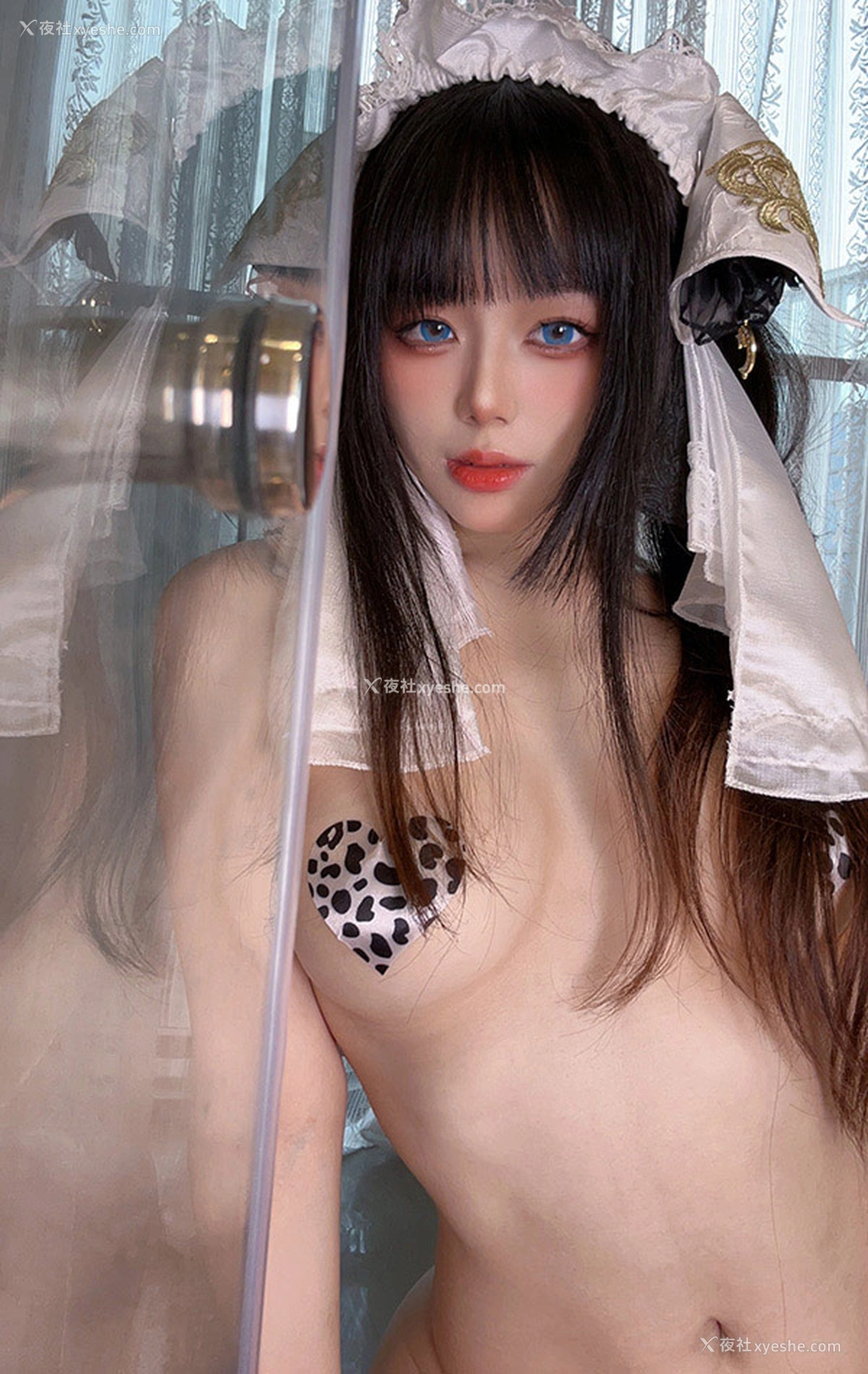1P - 网红美女九言妹妹 – 斑点修猫