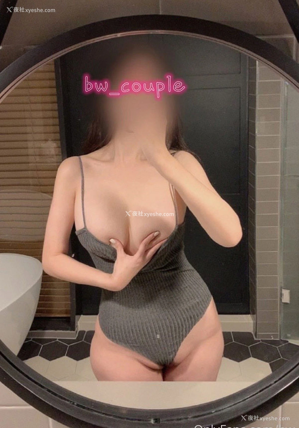 1P - 露出系白虎网红@bw_couple 尺度视图集2