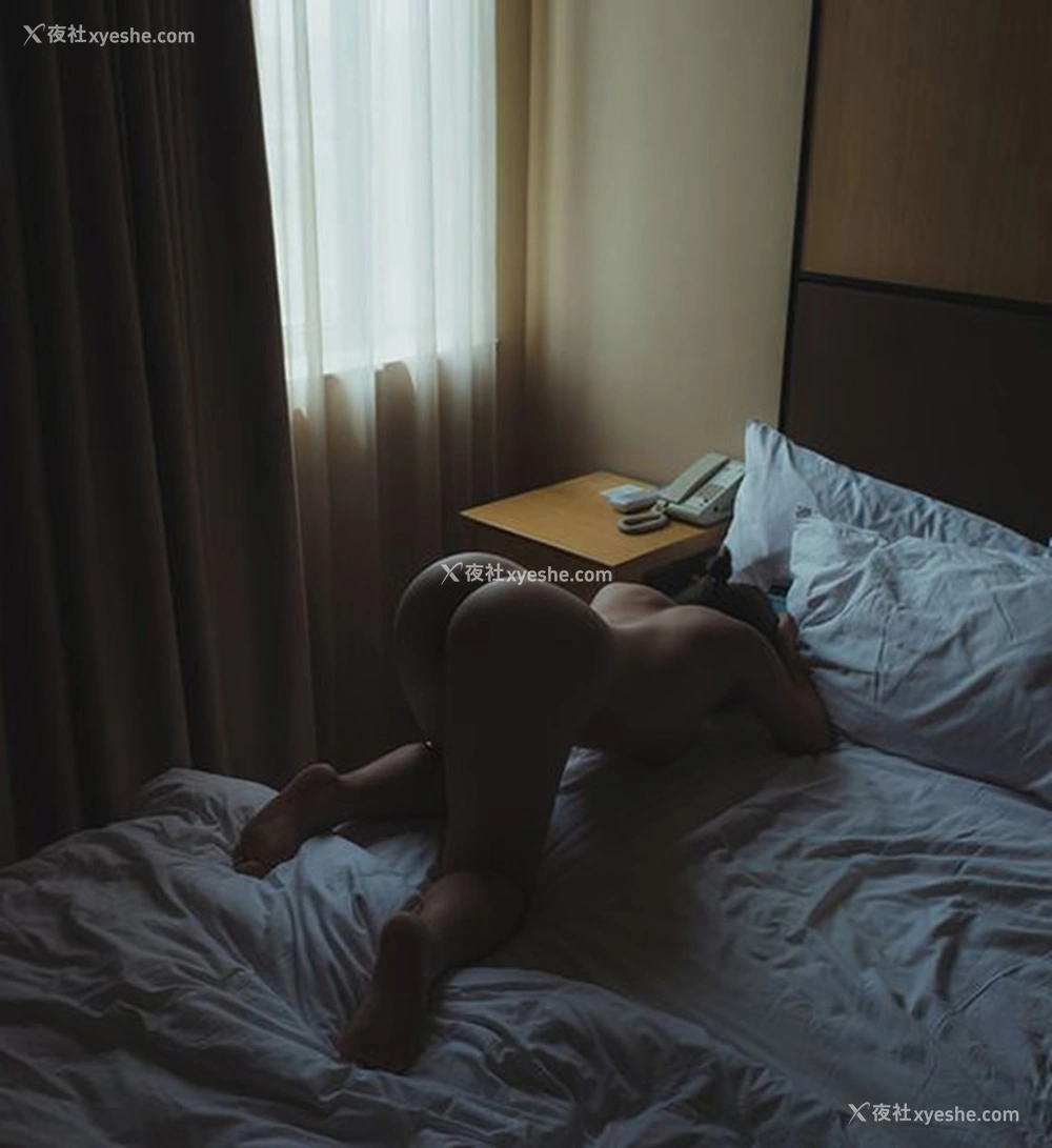 1P - 萝莉网红极品柚木写真品玉系列无圣光套图2