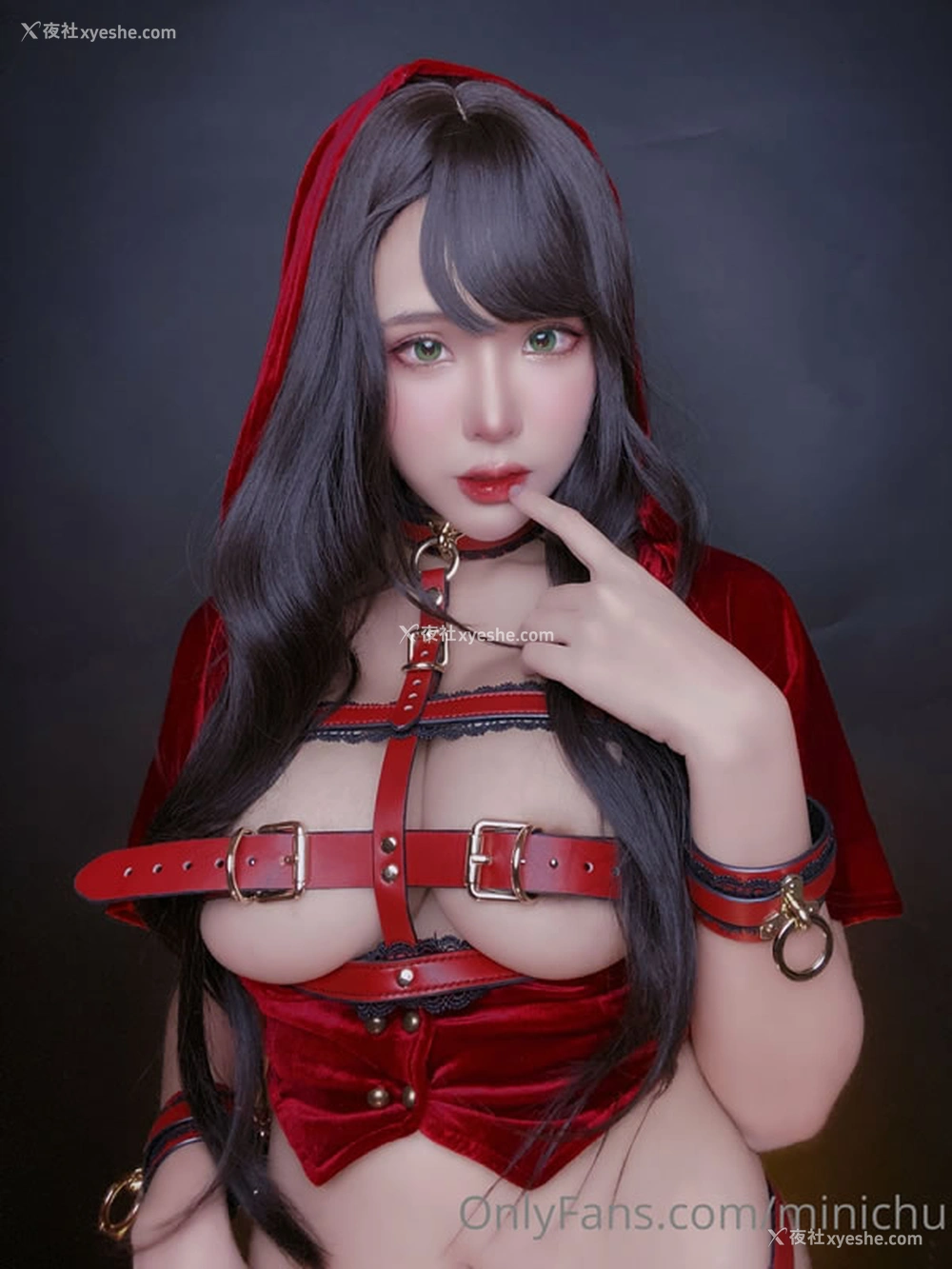1P - 丰满美女Minichu – 小红帽无圣光图集