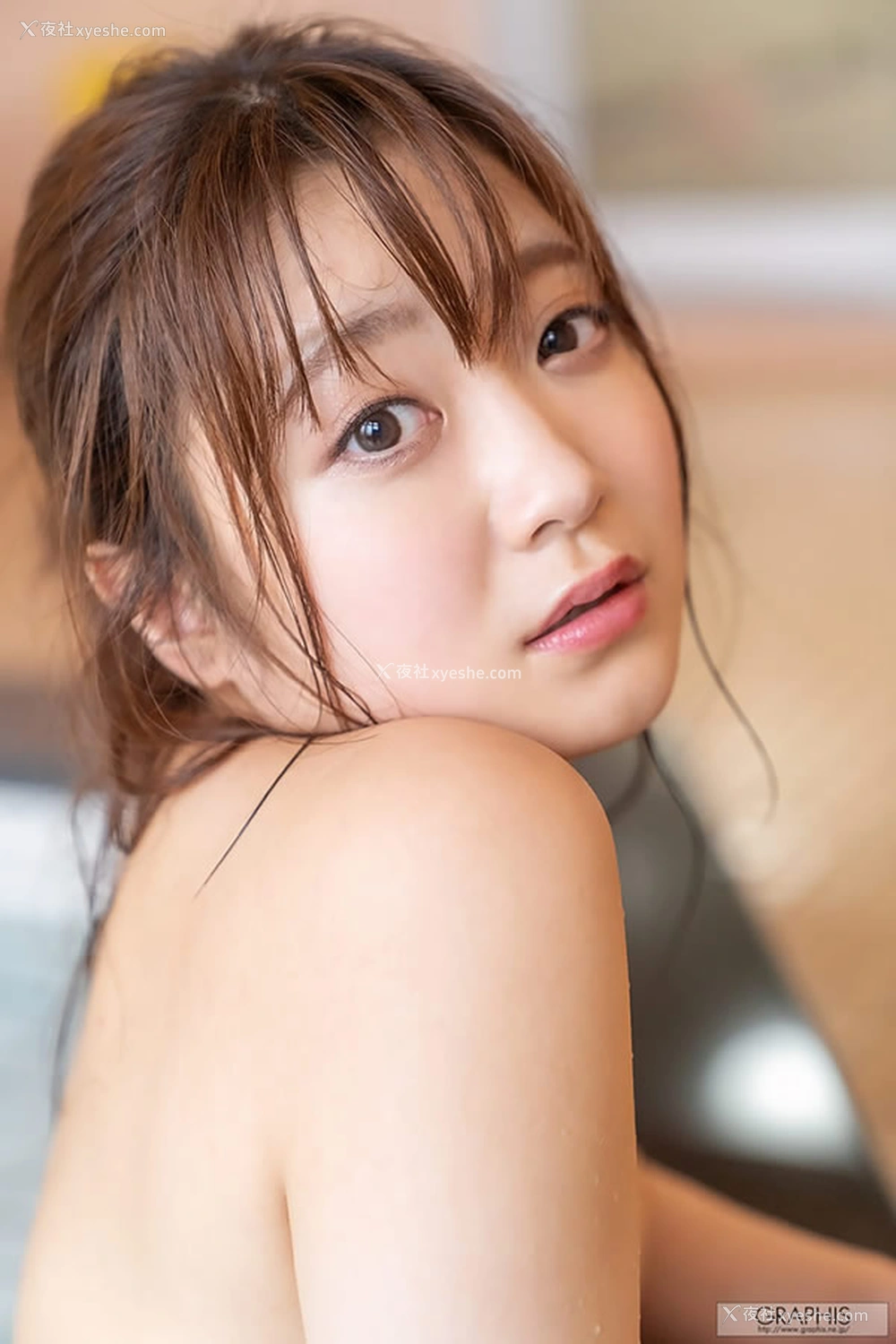 1P - Graphis新人女优F奶美人诗月圆无圣光套图2