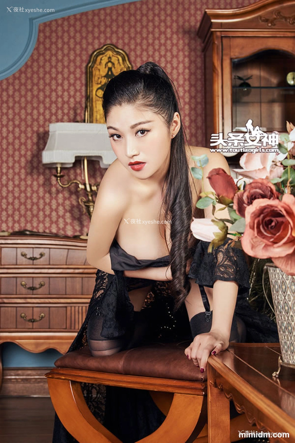 1P - 头条女神盼盼黑丝凤凰女王无圣光肥美大尺度翘臀写真