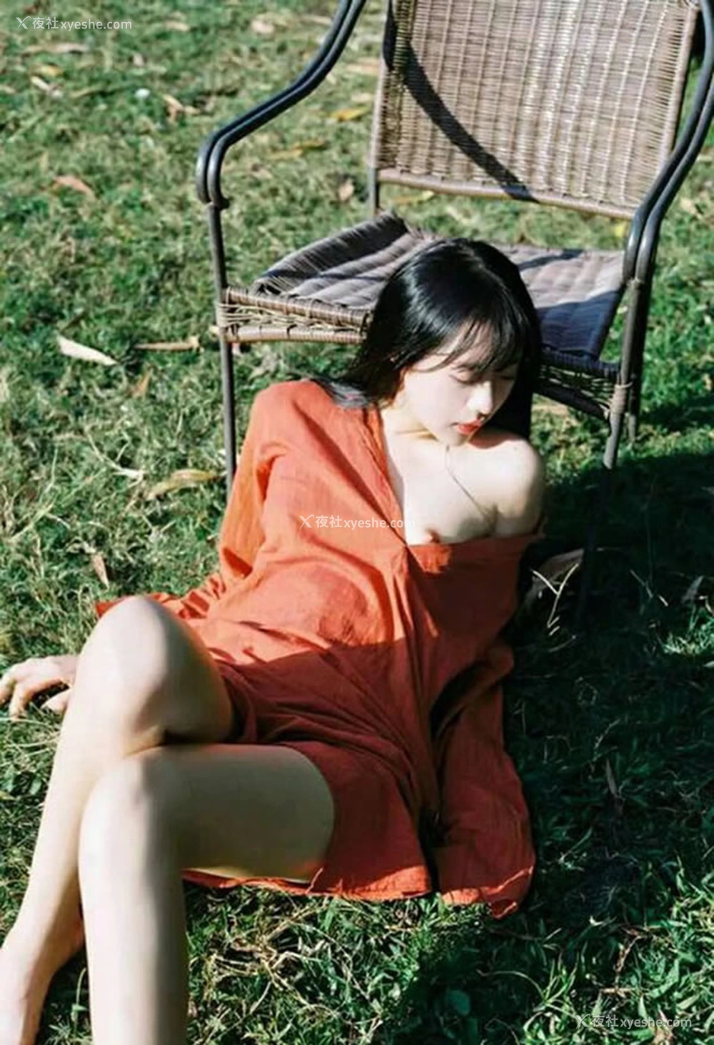 1P - 极品露出之美女室外无圣光人体艺术32