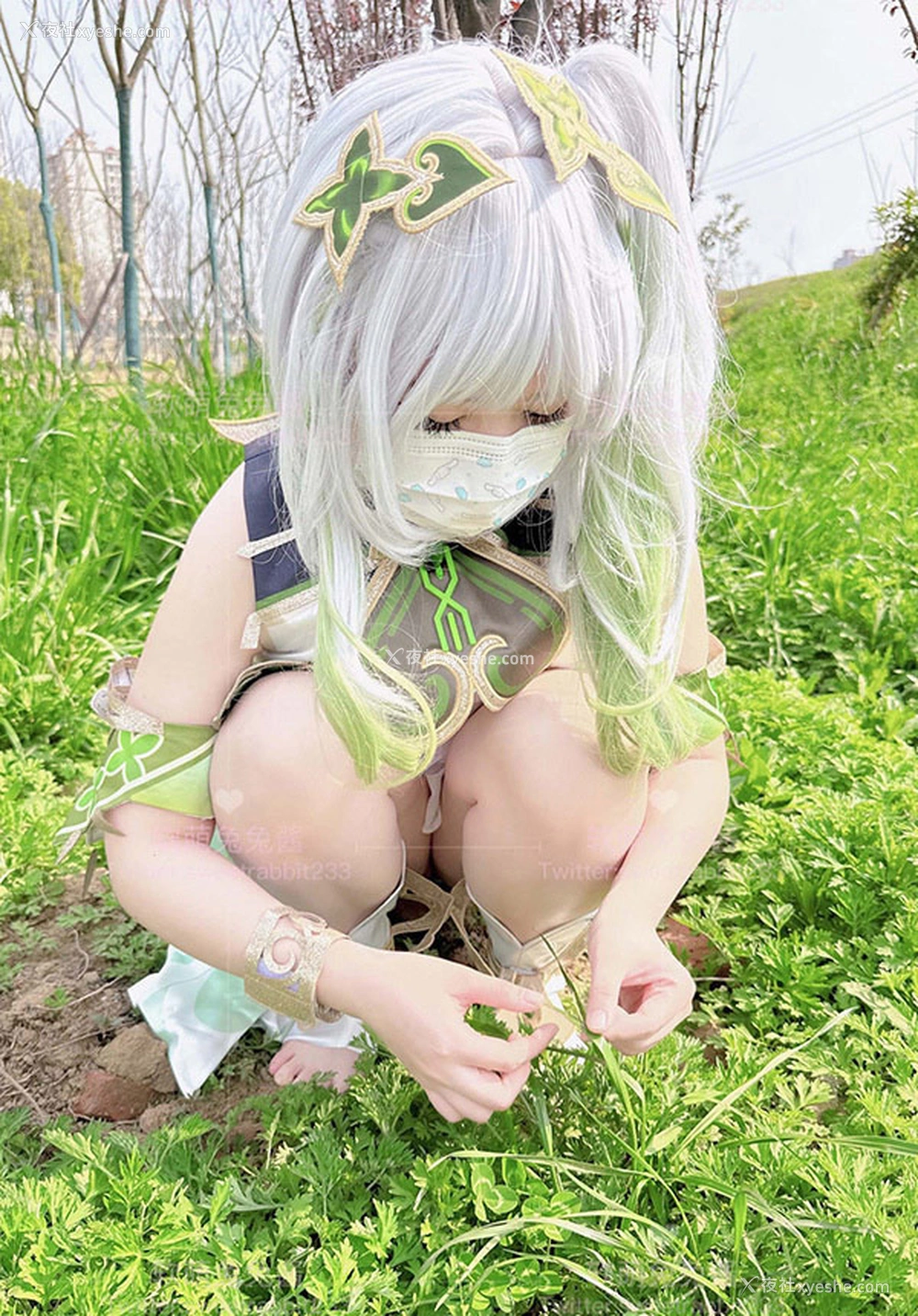 1P - 福利姬软萌兔兔酱 河边小树林草神纳西妲