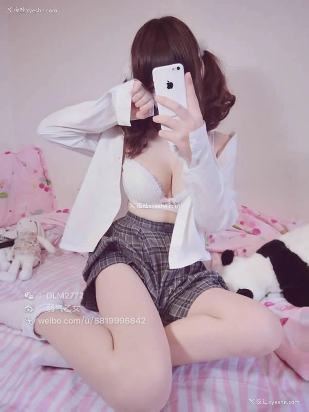 1P - 微博红人弱气乙女无圣光人体艺术套图写真4
