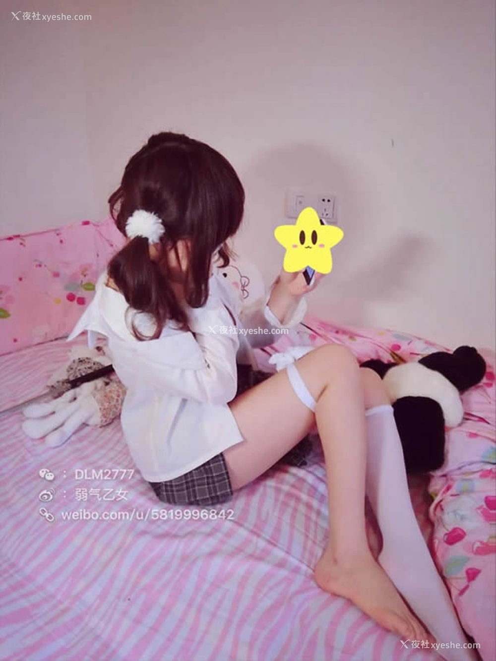 1P - 微博红人弱气乙女无圣光人体艺术套图写真4