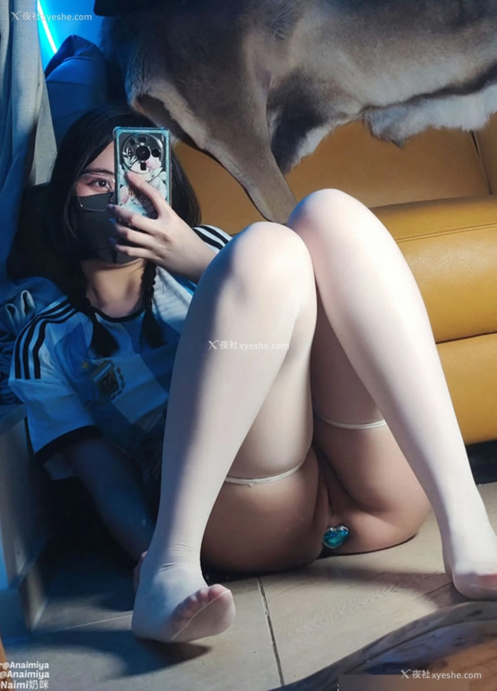 1P - 奶咪Naimi世界杯裸舞 堕落修女无圣光图集