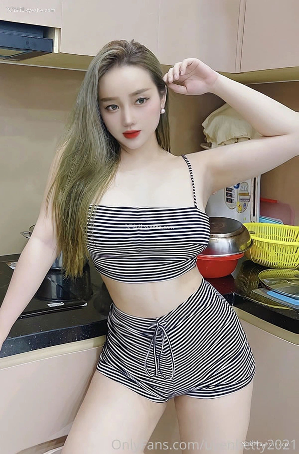1P - 网红美女uyenbetty2021 私拍合集3