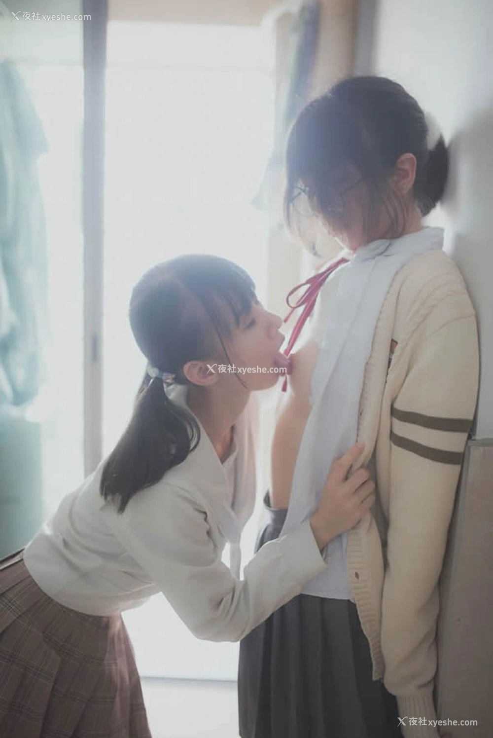 1P - 极品柚木写真品玉系列-制服妹子无圣光套图2
