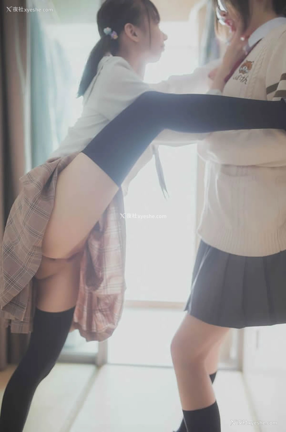 1P - 极品柚木写真品玉系列-制服妹子无圣光套图2